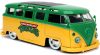 Jada Toys Teenage Mutant Ninja Turtles™ 1962 Volkswagen busz 1:24 fém játákautó Leonardo figurával 253285000