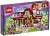41126 LEGO® Friends Heartlake lovasklub