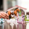 Schleich® Horse Club 42440 Barátság lóverseny